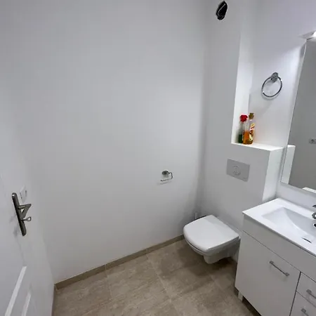 Lux Zona Stadion Ion Oblemenco Apartment Craiova
