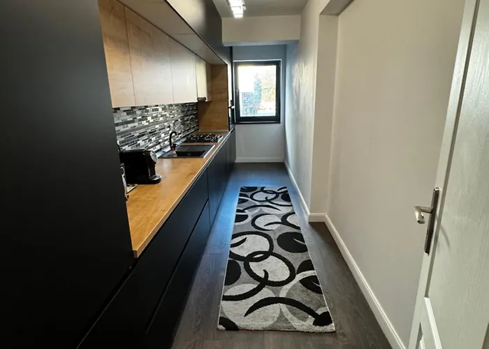 Lux Zona Stadion Ion Oblemenco * كرايوفا